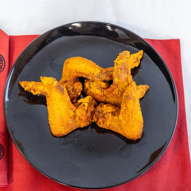 6. Fried Chicken Wings (4 Pieces).