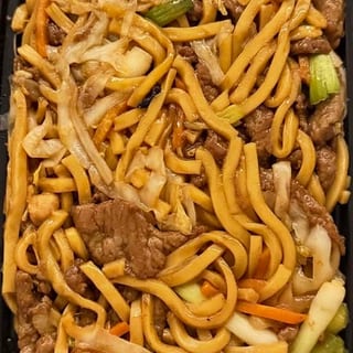 L11. Beef Lo Mein (Noodles)